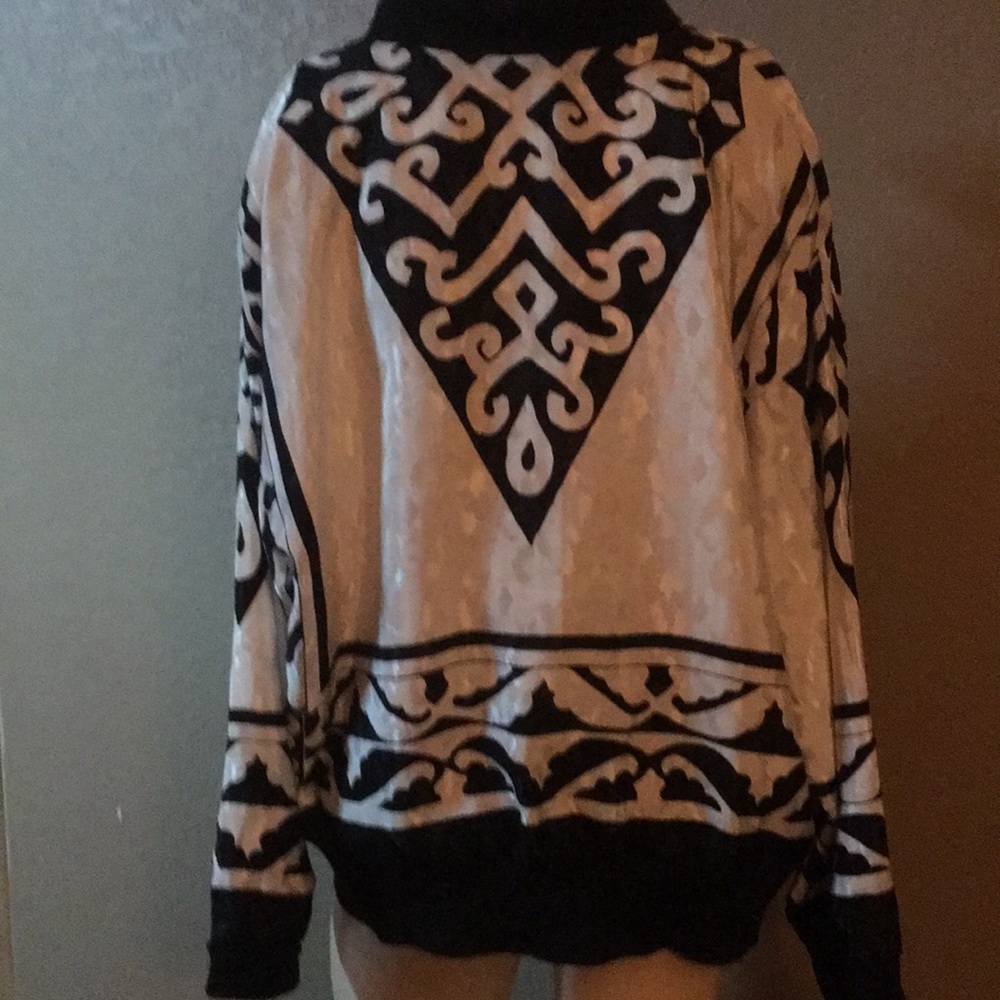 Jacket - Picture 3 of 3